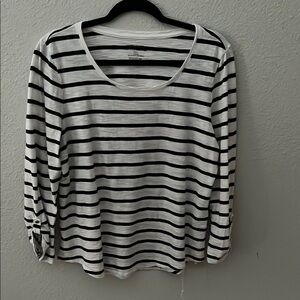 Chico’s Nautical Look  Black & White Striped Tee, relaxed fit. Chicos 2=
Sz L